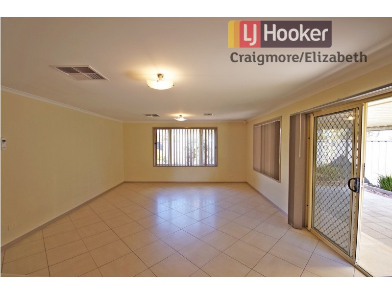 5 Willandra Close, Andrews Farm SA 5114