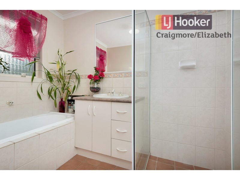 6 Meadow Lane, Para Hills West SA 5096