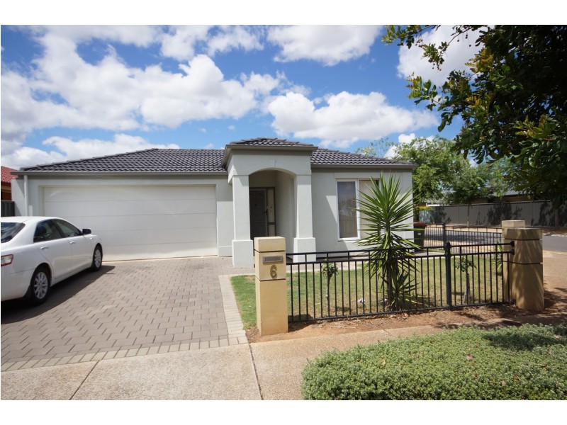 6 West Parkway, Andrews Farm SA 5114