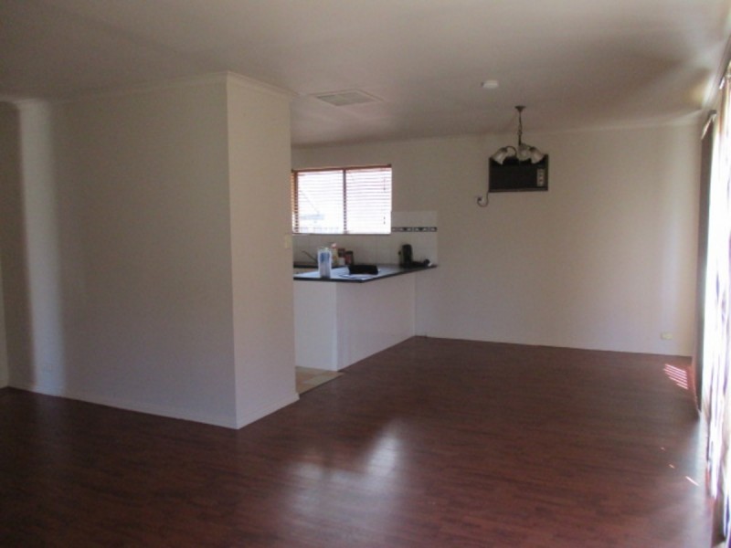 8 Teasdale Crescent, Parafield Gardens SA 5107