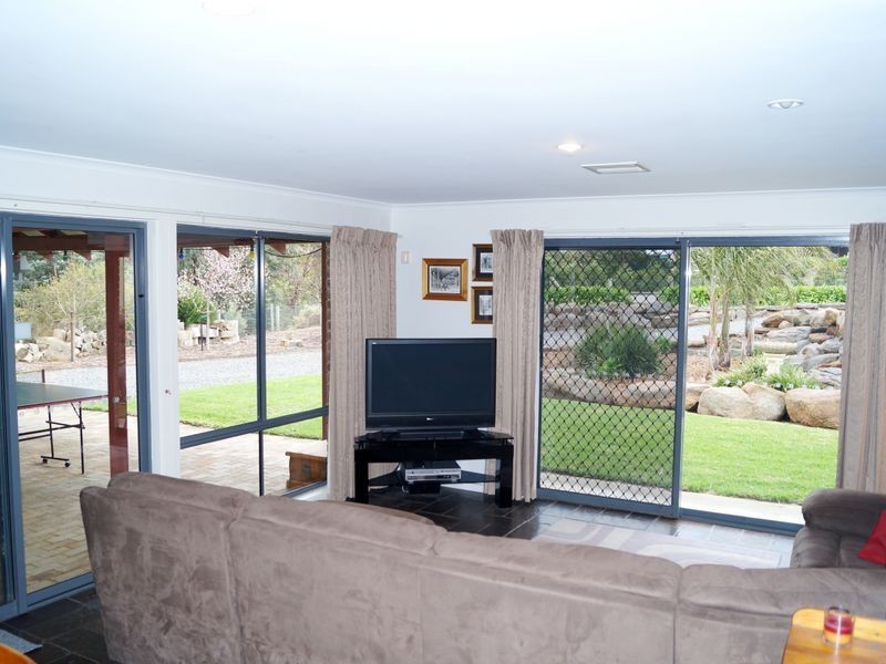 27 Jordan Drive, One Tree Hill SA 5114