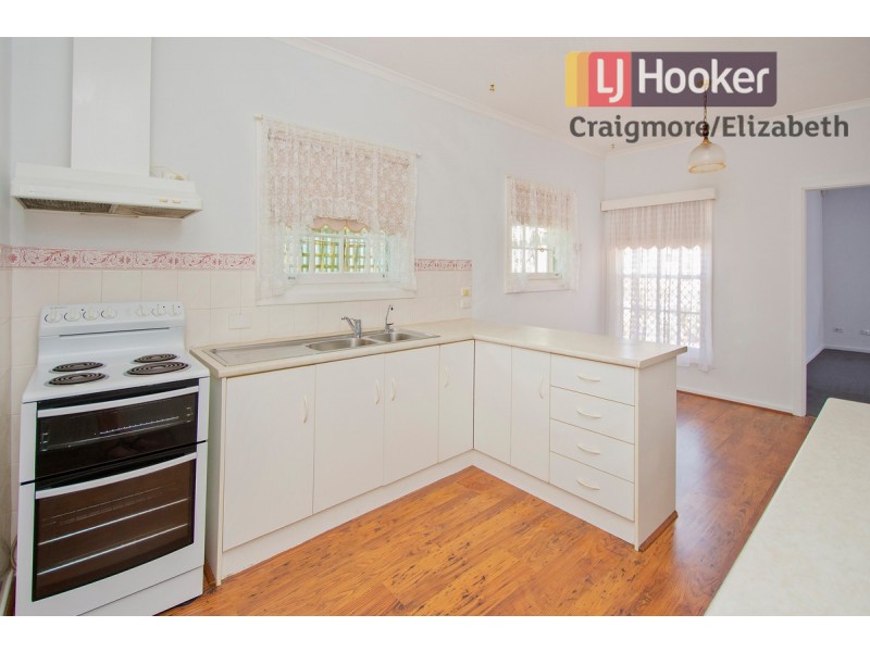 27 McKenzie Road, Elizabeth Downs SA 5113