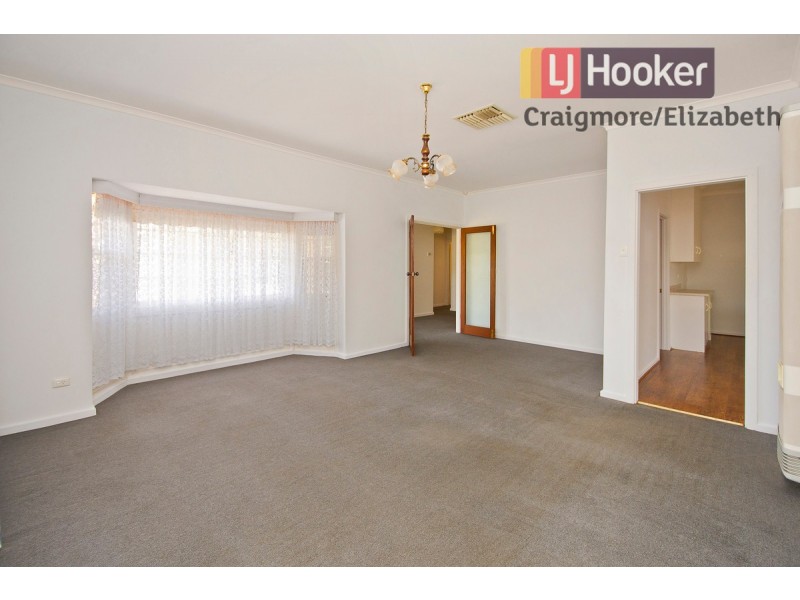 27 McKenzie Road, Elizabeth Downs SA 5113