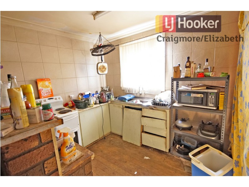 31 Woodlands Road, Elizabeth Downs SA 5113