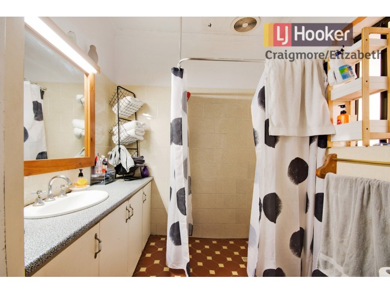 42 Garlick Road, Elizabeth Park SA 5113