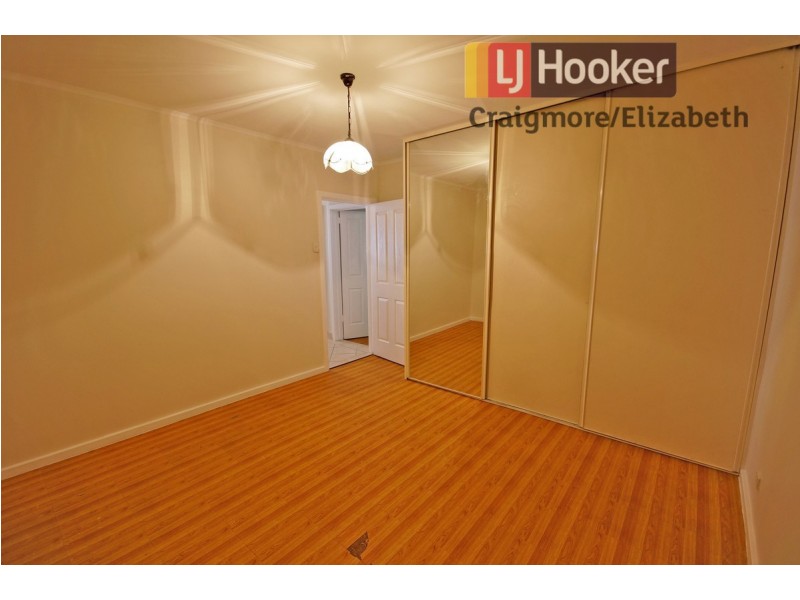 6 Robins Street, Elizabeth Downs SA 5113