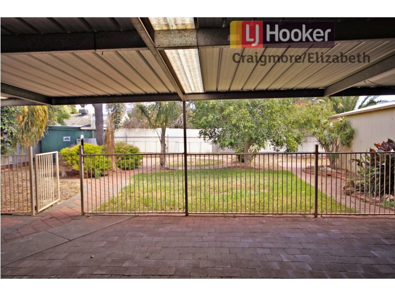 6 Robins Street, Elizabeth Downs SA 5113