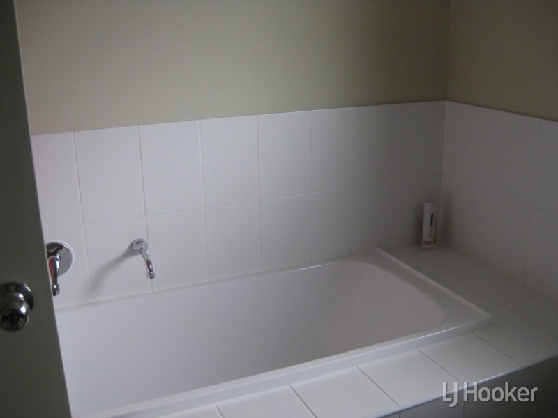 2 Incante Lane, Munno Para SA 5115