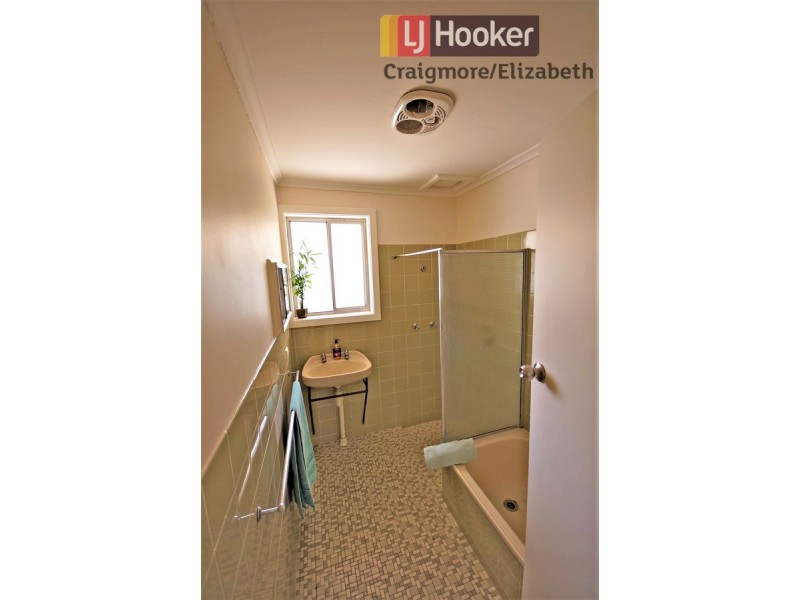 35 Adams Road, Elizabeth Park SA 5113