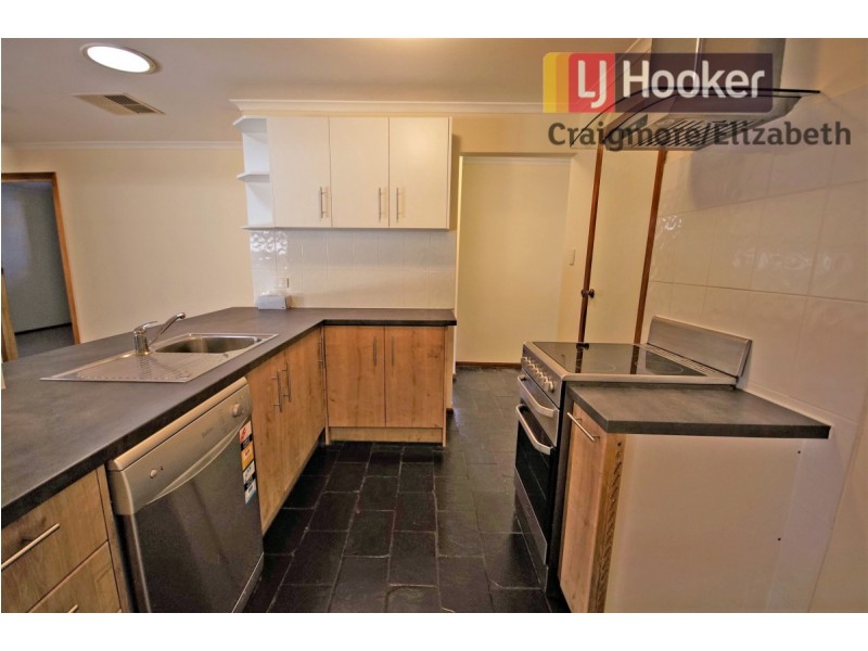 24 Elmwood Circuit, Blakeview SA 5114