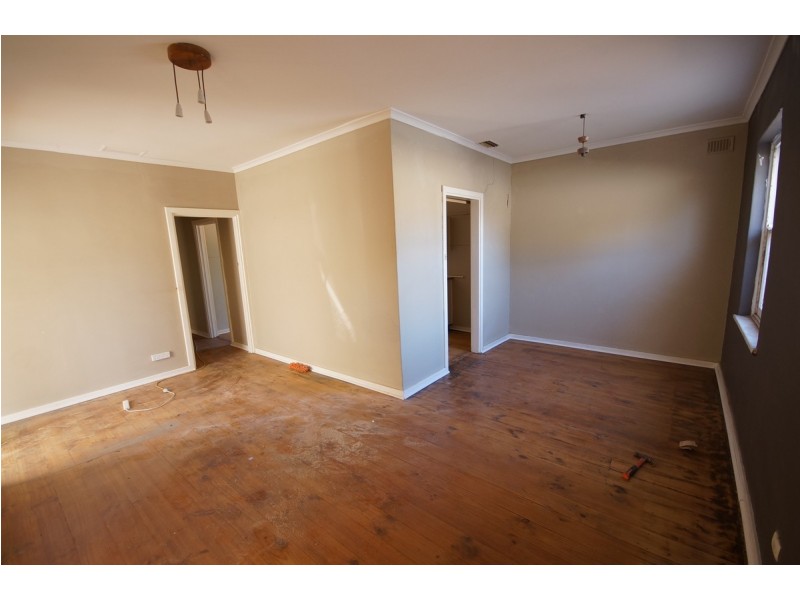 6 Short Road, Elizabeth SA 5112