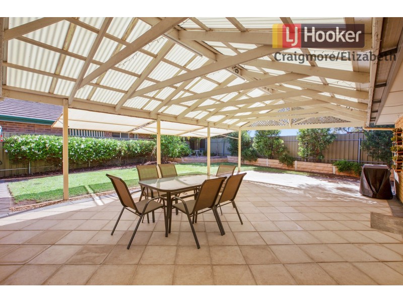 10 Pyrus Crescent, Andrews Farm SA 5114