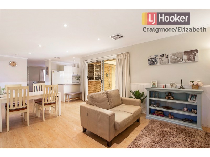 10 Pyrus Crescent, Andrews Farm SA 5114