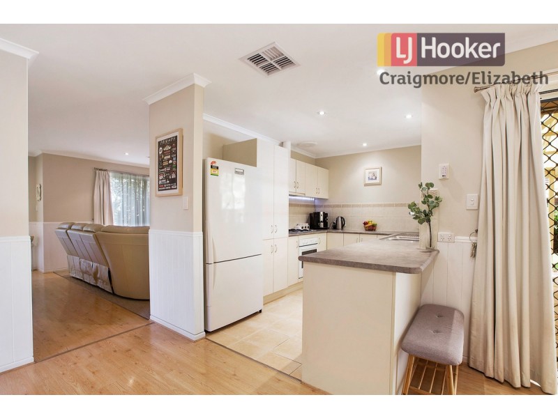 10 Pyrus Crescent, Andrews Farm SA 5114