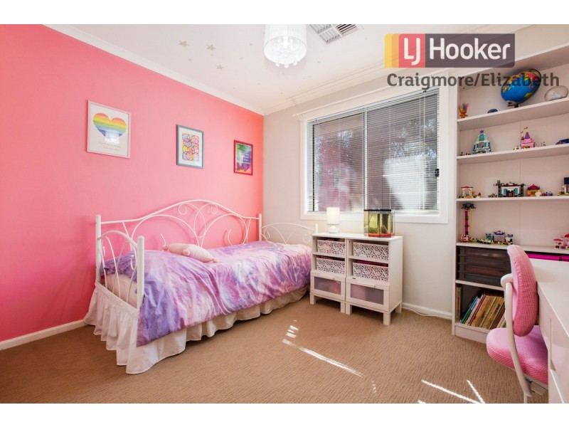 10 Pyrus Crescent, Andrews Farm SA 5114