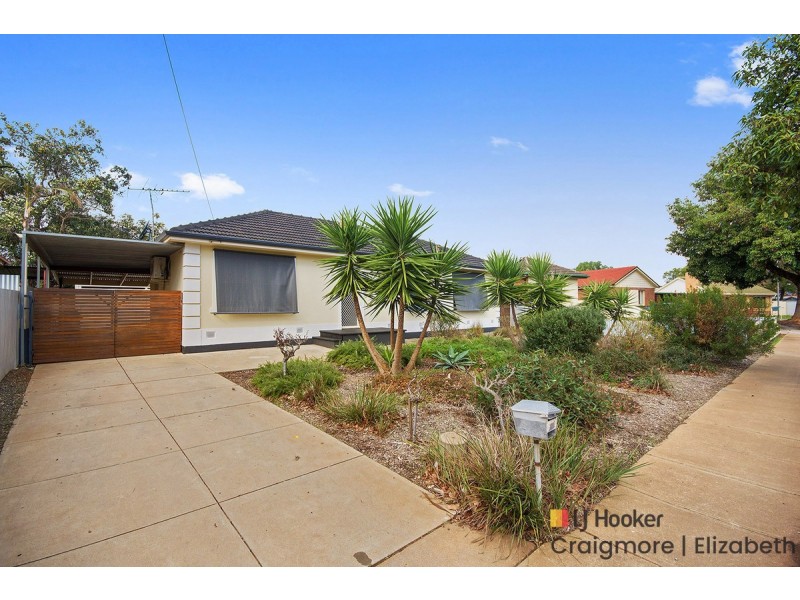 8 Bloomfield Crescent, Elizabeth Downs SA 5113