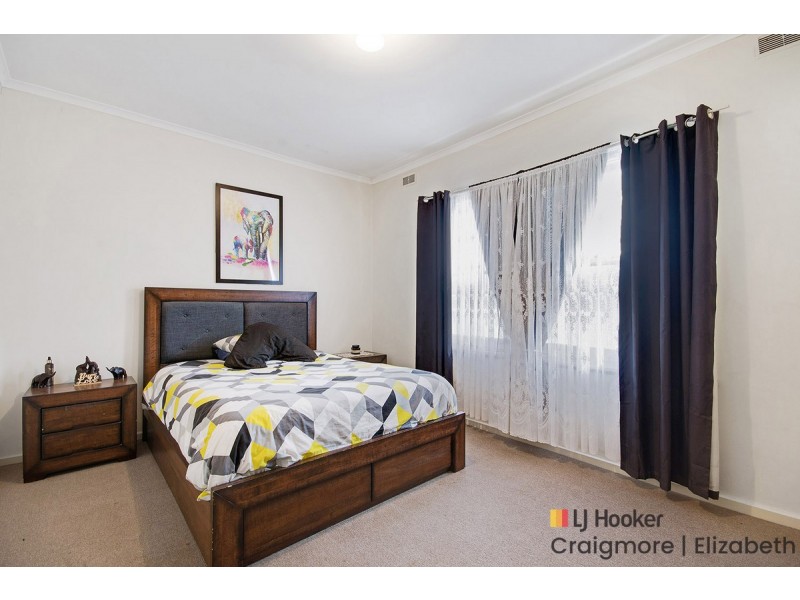 8 Bloomfield Crescent, Elizabeth Downs SA 5113
