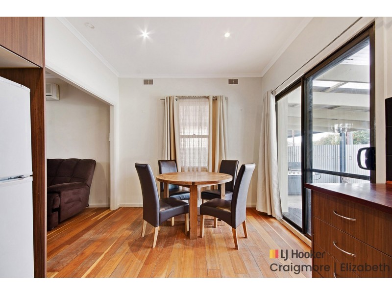 8 Bloomfield Crescent, Elizabeth Downs SA 5113