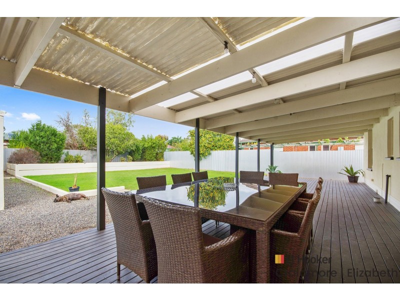 8 Bloomfield Crescent, Elizabeth Downs SA 5113