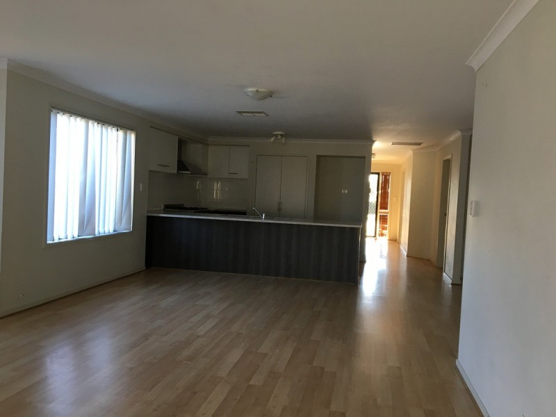 16 Overlander Way, Smithfield SA 5114