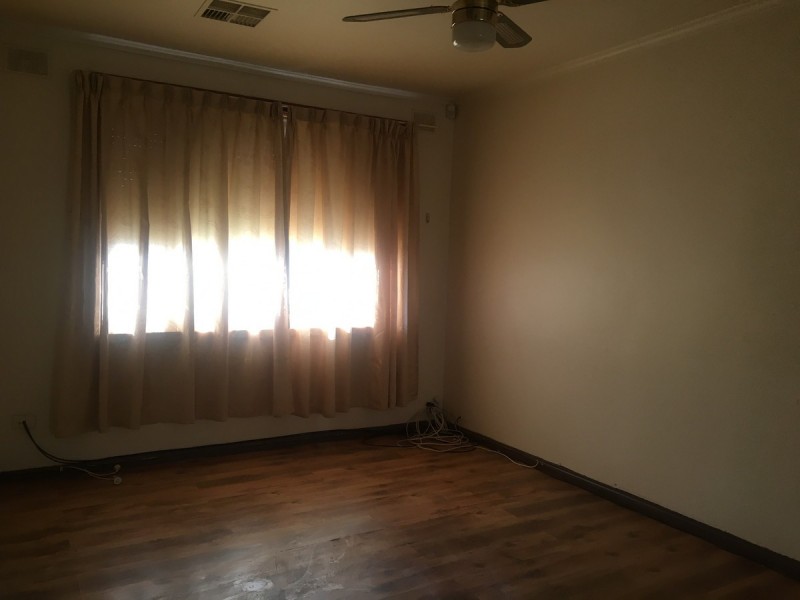 16 Tolmer Road, Elizabeth Park SA 5113