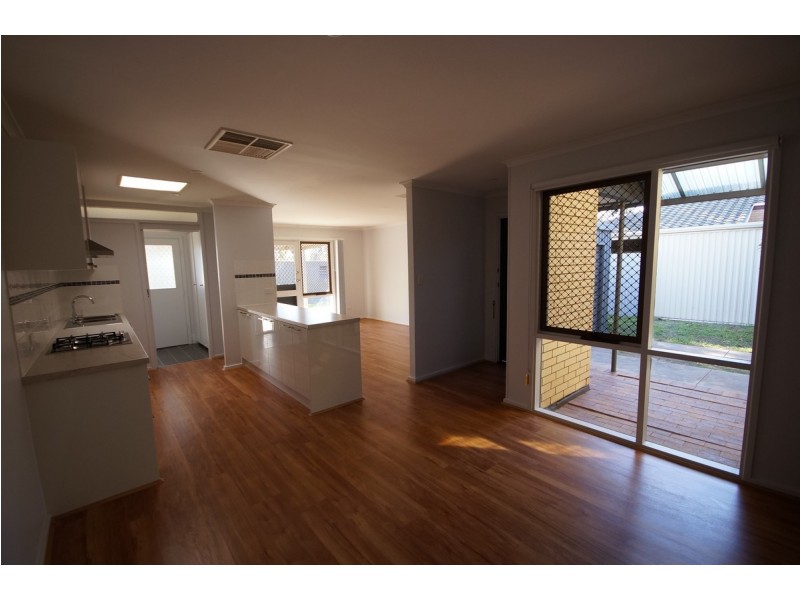 19 Adaluna Crescent, Smithfield SA 5114