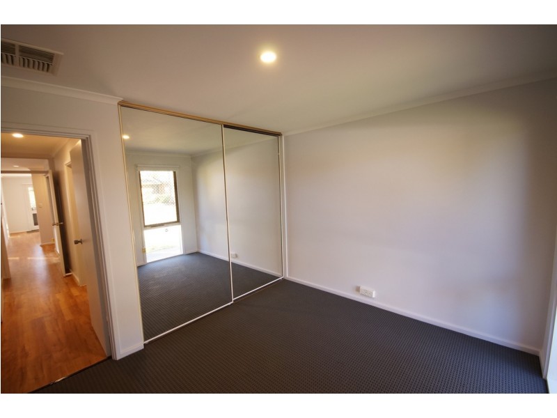 19 Adaluna Crescent, Smithfield SA 5114