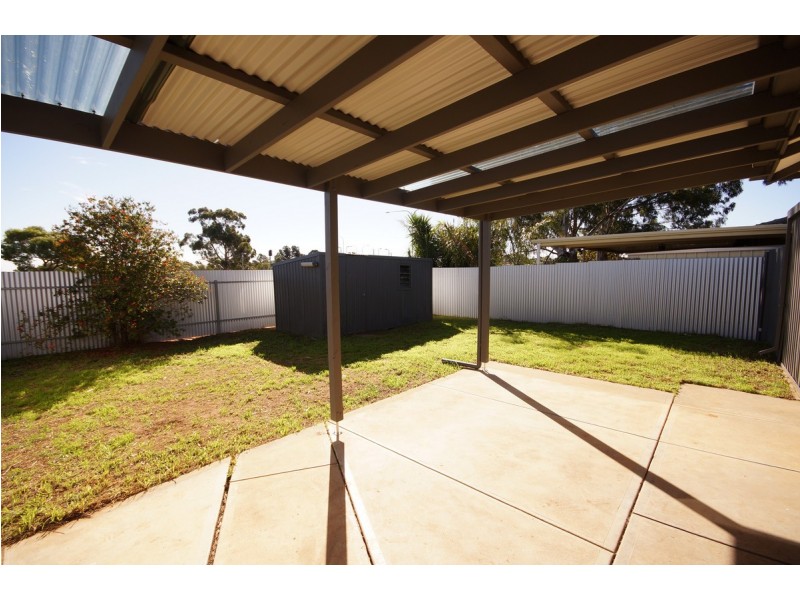 19 Adaluna Crescent, Smithfield SA 5114