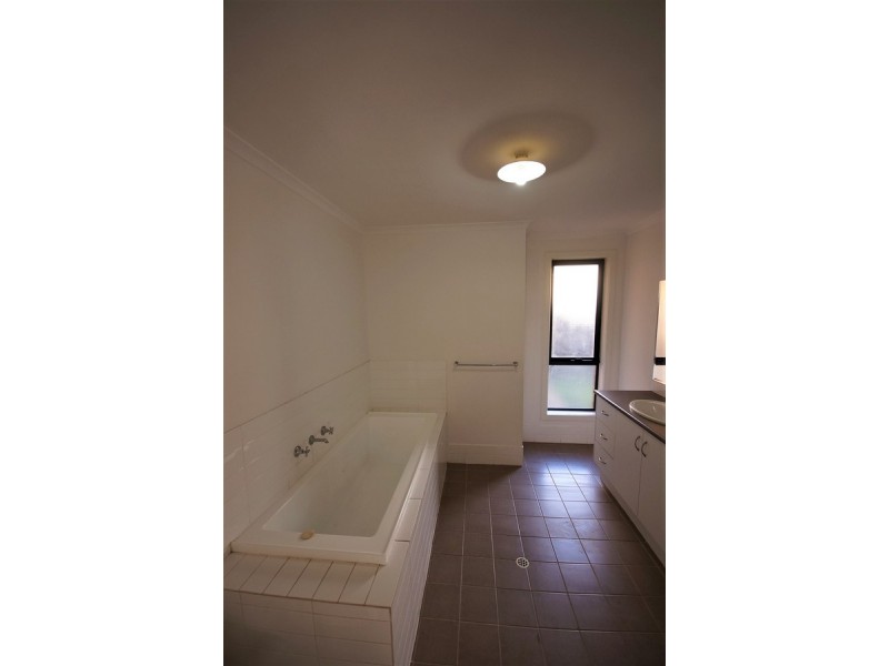 26 Almond Circuit, Munno Para West SA 5115