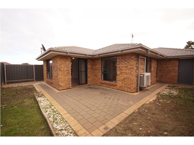 26 Almond Circuit, Munno Para West SA 5115