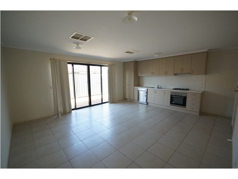 75 Centenary Circuit, Andrews Farm SA 5114