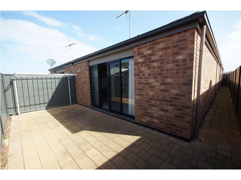 75 Centenary Circuit, Andrews Farm SA 5114