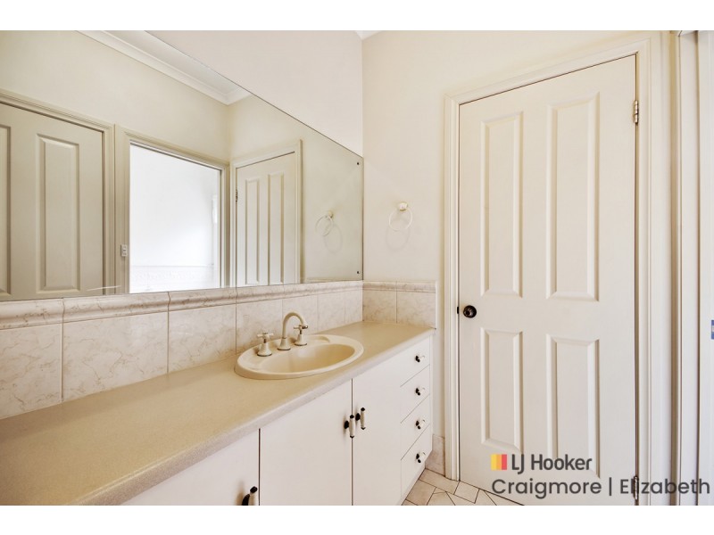 35 Castle Court, Blakeview SA 5114