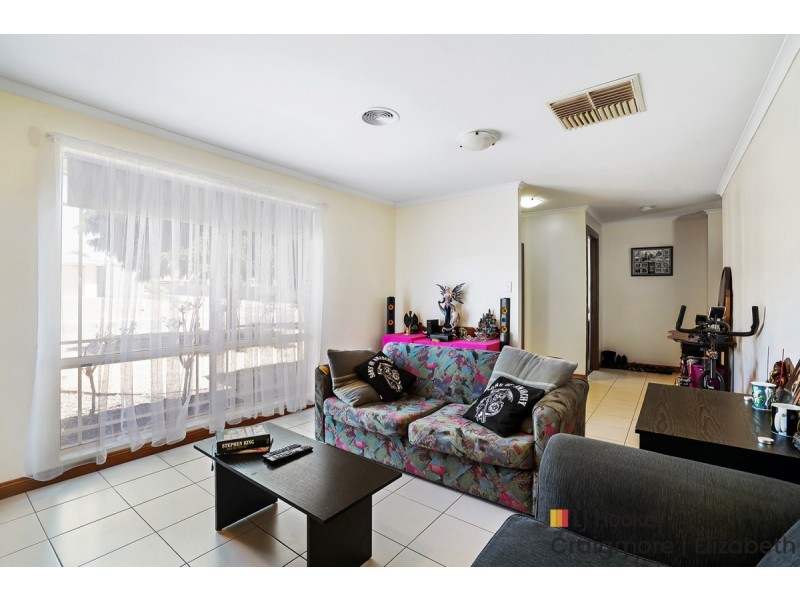 8 Maplewood Drive, Blakeview SA 5114