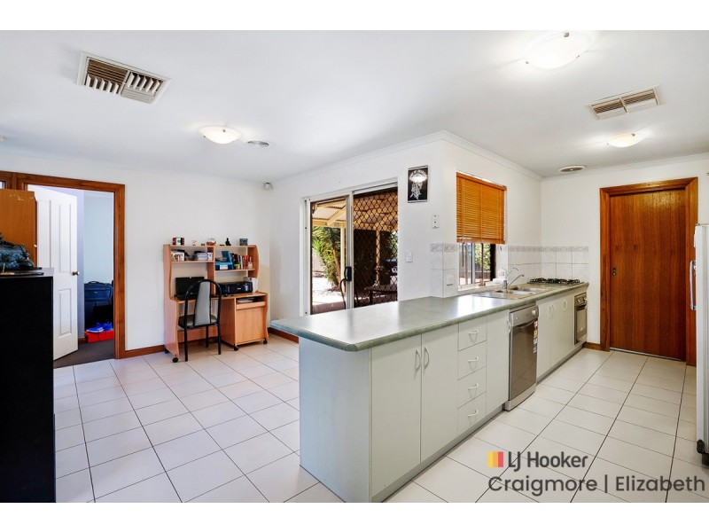 8 Maplewood Drive, Blakeview SA 5114