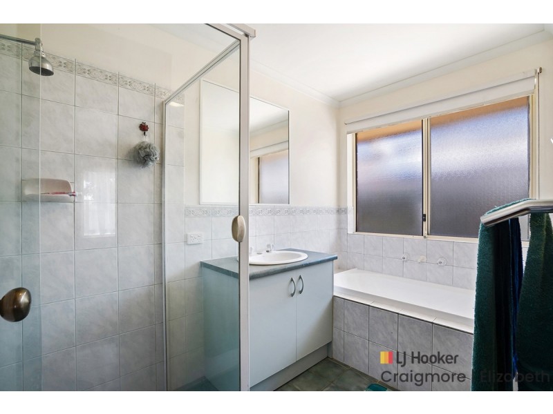 8 Maplewood Drive, Blakeview SA 5114