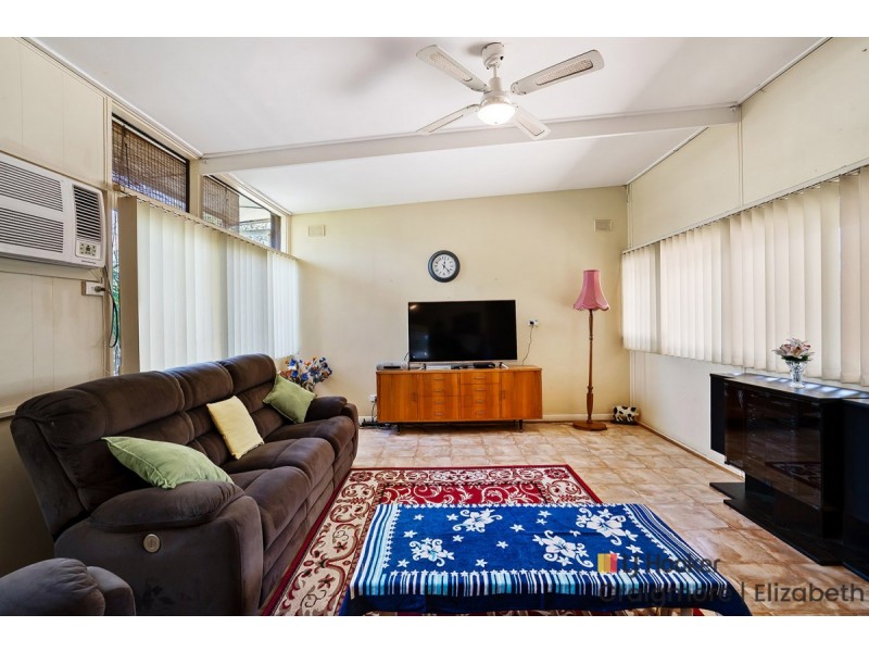 4 Garlick Road, Elizabeth Park SA 5113