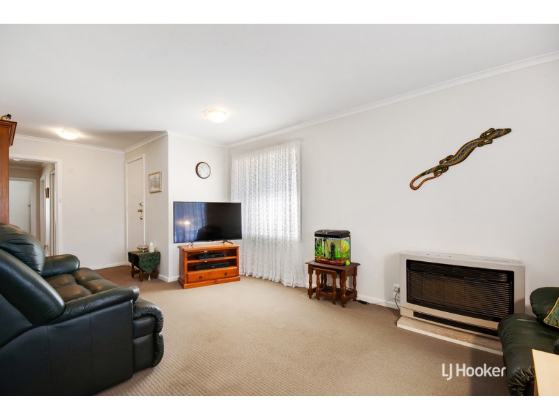 5 Woodlands Road, Elizabeth Downs SA 5113