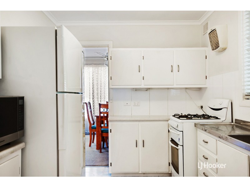 5 Woodlands Road, Elizabeth Downs SA 5113