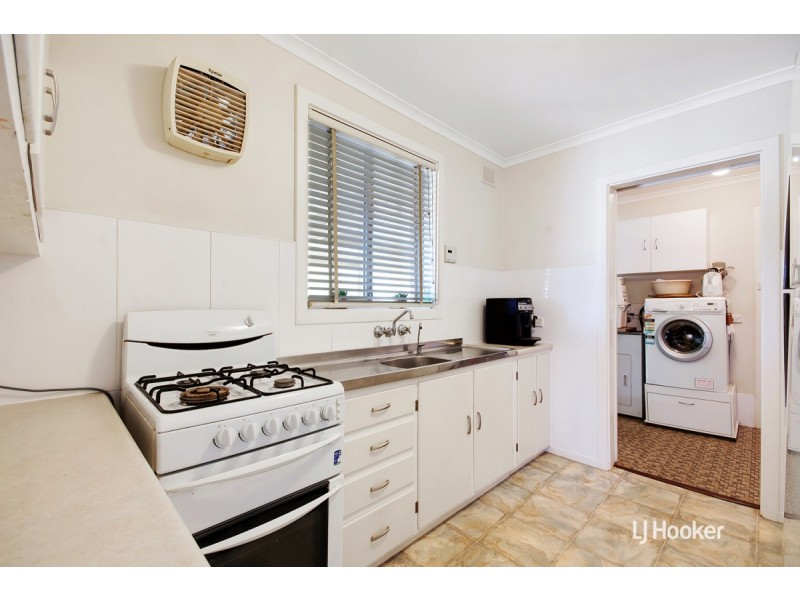 5 Woodlands Road, Elizabeth Downs SA 5113