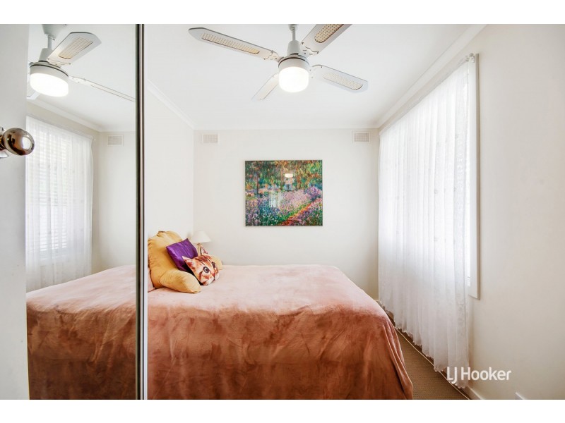 5 Woodlands Road, Elizabeth Downs SA 5113