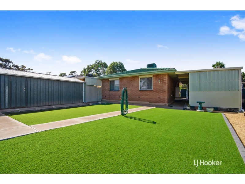 5 Woodlands Road, Elizabeth Downs SA 5113