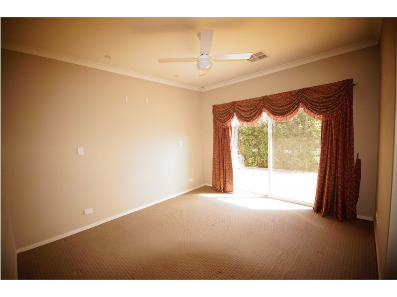 29 Salmon Gum Crescent, Blakeview SA 5114