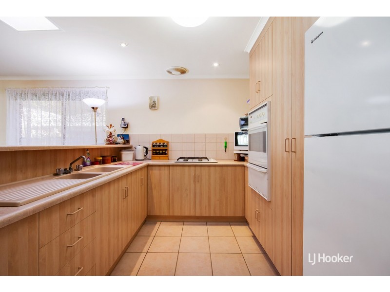 4 Chestnut Grove, Hillbank SA 5112