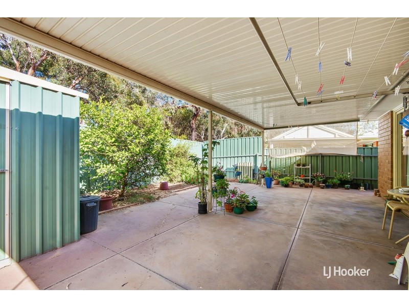 4 Chestnut Grove, Hillbank SA 5112