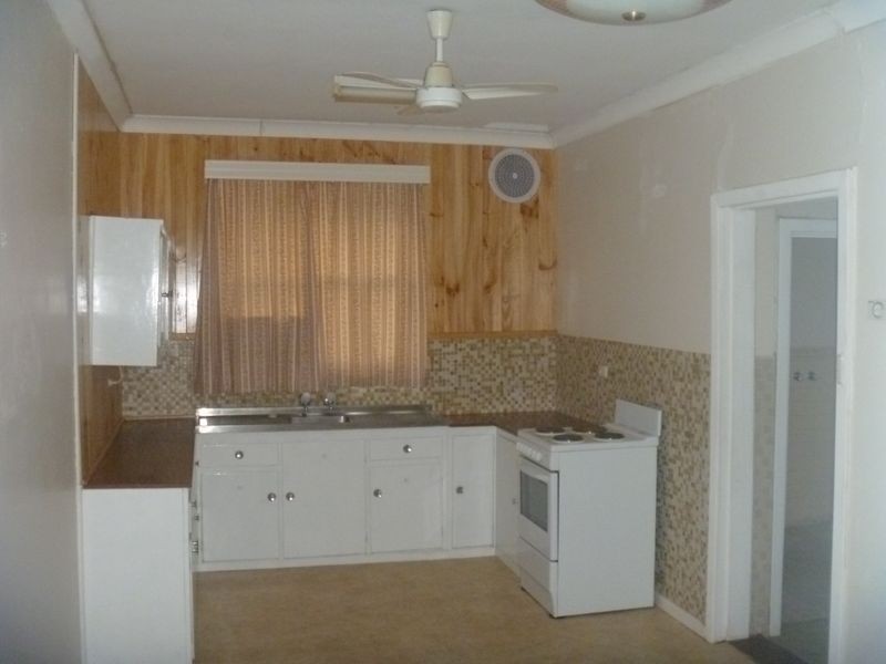 34 Peterswool Road, Elizabeth Park SA 5113