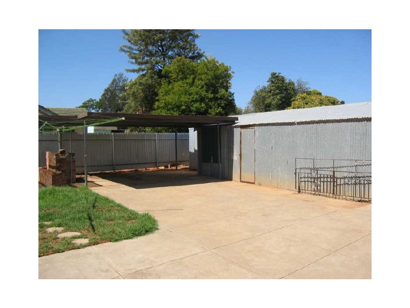 17 Barritt Street, Elizabeth Downs SA 5113