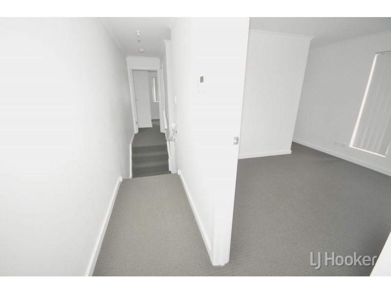 16 Adamson Street, Blakeview SA 5114