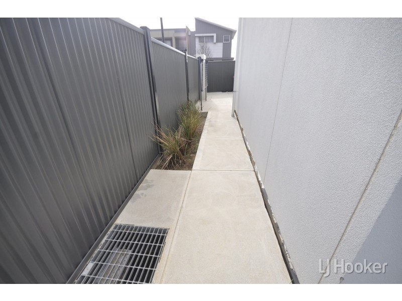 16 Adamson Street, Blakeview SA 5114