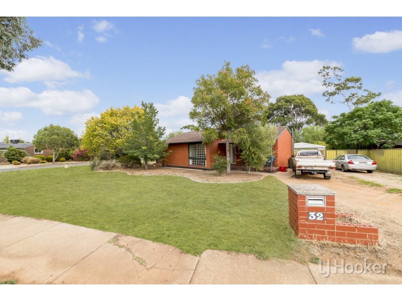 32 Derrick Road, Elizabeth East SA 5112
